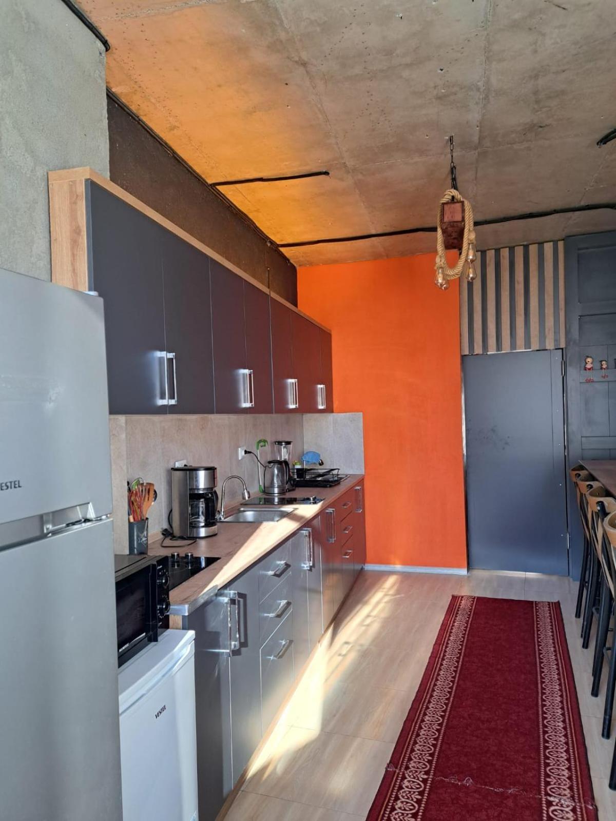 Karvi Hostel & Suites Batoumi Extérieur photo